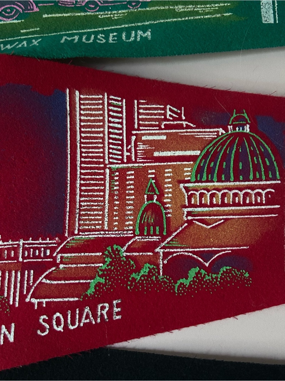 Rare Vintage Montreal Landmarks Canada Felt Pennant Lot – Set of 4 Deadstock 60s - Picture 5 of 13
